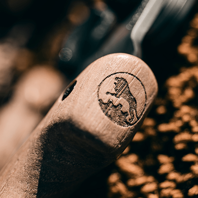 Original LÖWE 7 Natural mit Holzgriff