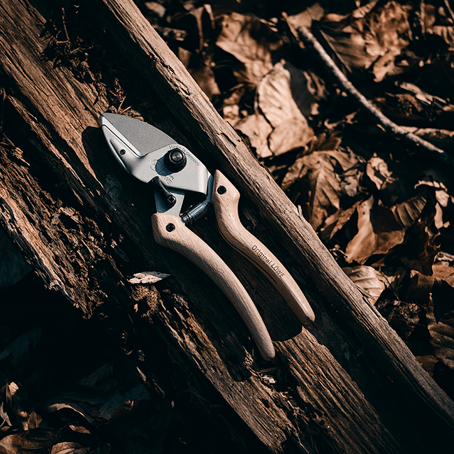 Original LÖWE 7 Natural mit Holzgriff